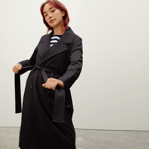 Everlane Drape Trench Coat in Black - Picture 2 of 8